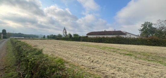 Terrain à bâtir à , Hautes-Pyrénées